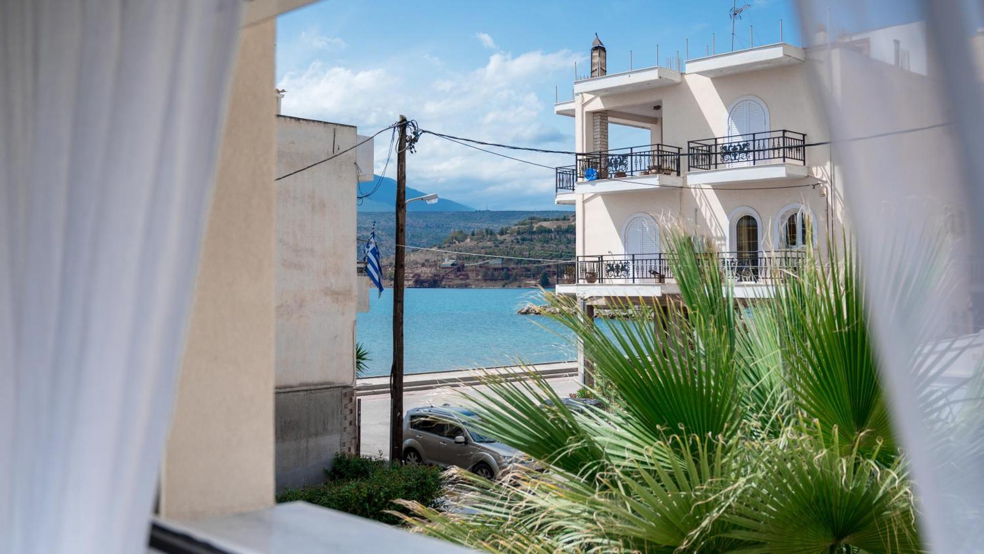 Coconut Blue Apartment Itea Exterior photo
